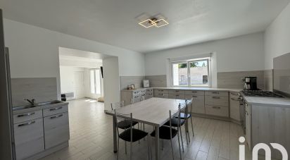 Longère 6 pièces de 144 m² à Brain-sur-Allonnes (49650)