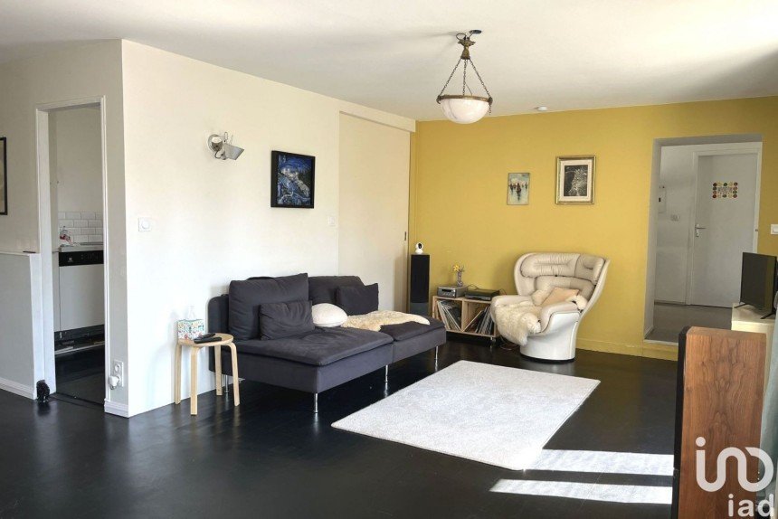 Maison 7 pièces de 138 m² à Poitiers (86000)