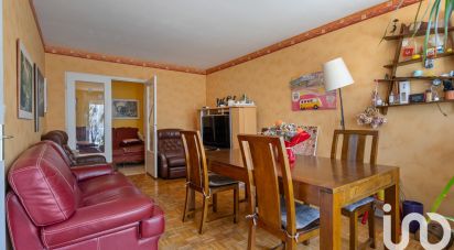 Appartement 4 pièces de 84 m² à Saint-Priest (69800)