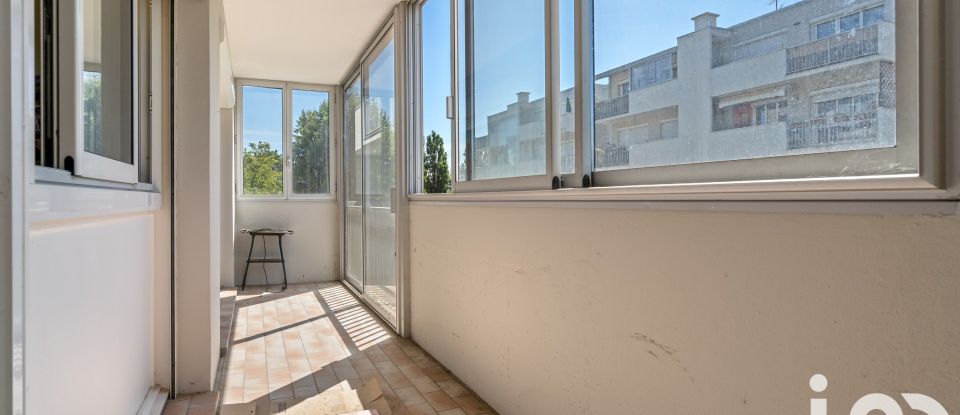 Appartement 4 pièces de 84 m² à Saint-Priest (69800)