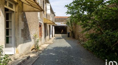 House 12 rooms of 221 m² in Sigournais (85110)