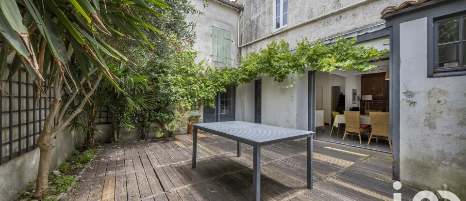 Traditional house 5 rooms of 73 m² in Sainte-Marie-de-Ré (17740)