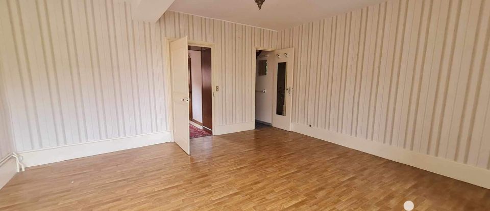 Maison de village 6 pièces de 132 m² à Ancy-le-Franc (89160)