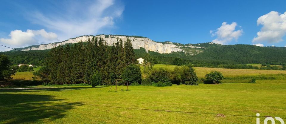 Commercial walls of 1,350 m² in Saint-Martin-en-Vercors (26420)