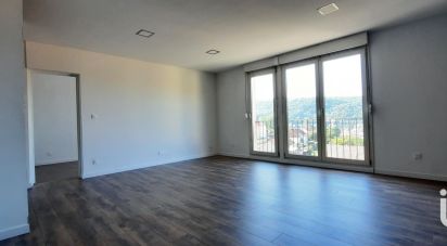 Appartement 5 pièces de 74 m² à Moyeuvre-Grande (57250)