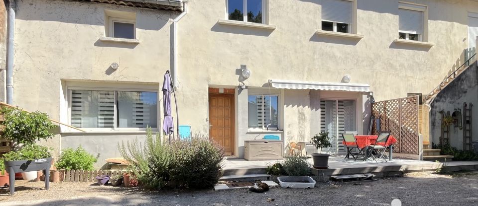 Maison 4 pièces de 135 m² à Montbazin (34560)