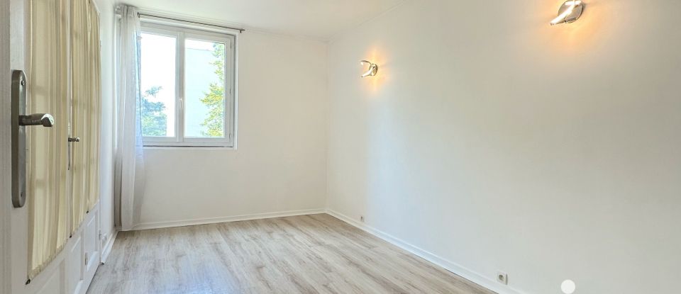 Appartement 3 pièces de 56 m² à Rosny-sous-Bois (93110)