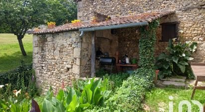 Village house 6 rooms of 127 m² in Queaux (86150)