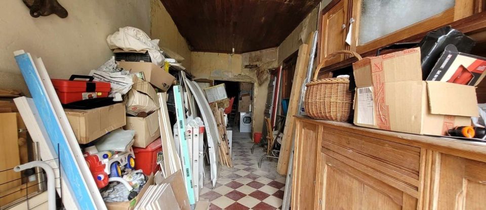 House 5 rooms of 319 m² in Saint-Bonnet-sur-Gironde (17150)