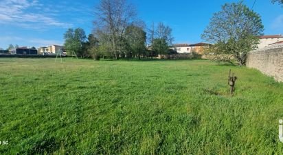 Land of 3,693 m² in Paulhaguet (43230)