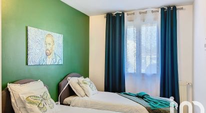 Appartement 5 pièces de 85 m² à Avignon (84000)