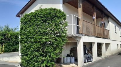 House 5 rooms of 100 m² in Saint-Médard-en-Jalles (33160)