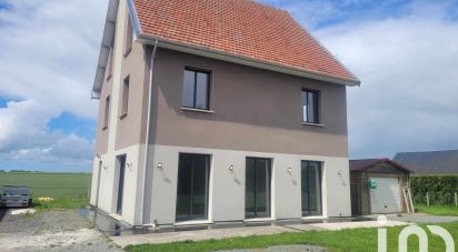 Maison traditionnelle 6 pièces de 218 m² à Saint-Romain-de-Colbosc (76430)