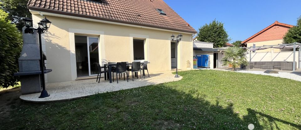 House 6 rooms of 123 m² in Argenteuil (95100)