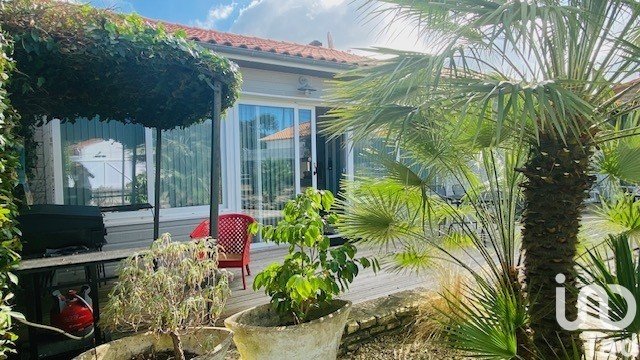 Maison 4 pièces de 99 m² à Royan (17200)