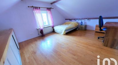 Longere 5 rooms of 130 m² in GONNEVILLE (50330)