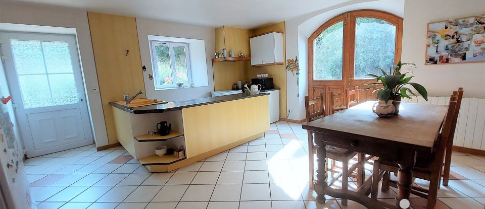 Longere 5 rooms of 130 m² in GONNEVILLE (50330)