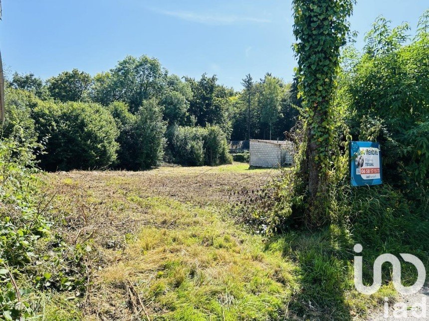 Terrain de 2 241 m² à Heucourt-Croquoison (80270)