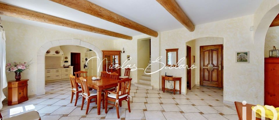 House 5 rooms of 139 m² in Cabrières-d'Avignon (84220)