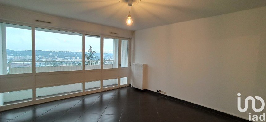 Apartment 3 rooms of 73 m² in Saint-Étienne (42000)