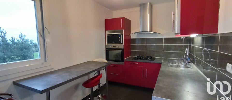 Apartment 3 rooms of 73 m² in Saint-Étienne (42000)