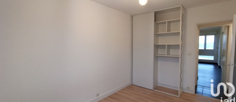 Apartment 3 rooms of 73 m² in Saint-Étienne (42000)