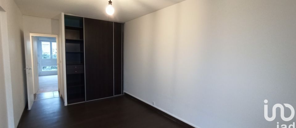 Apartment 3 rooms of 73 m² in Saint-Étienne (42000)