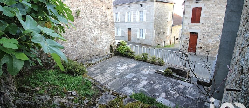 Maison de village 3 pièces de 92 m² à Saint-Pardoux-Morterolles (23400)