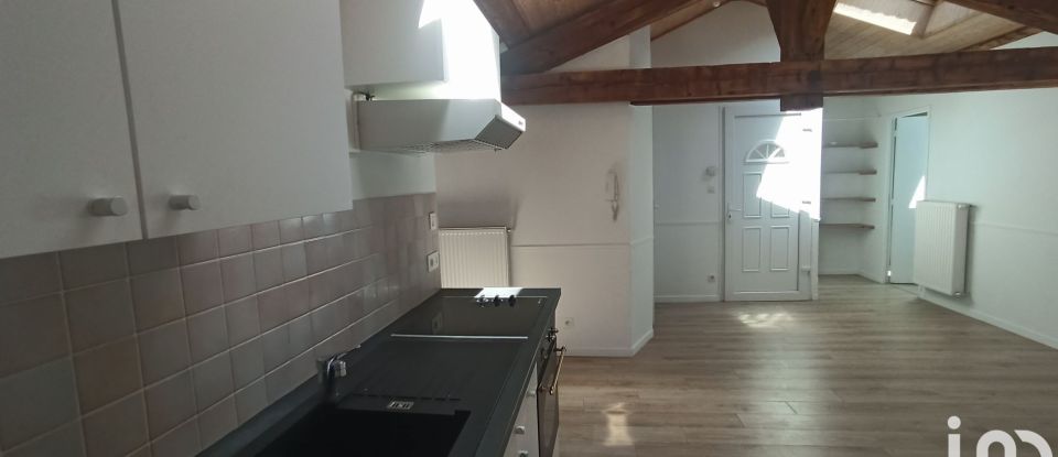 Appartement 3 pièces de 52 m² à Saint-Chamond (42400)