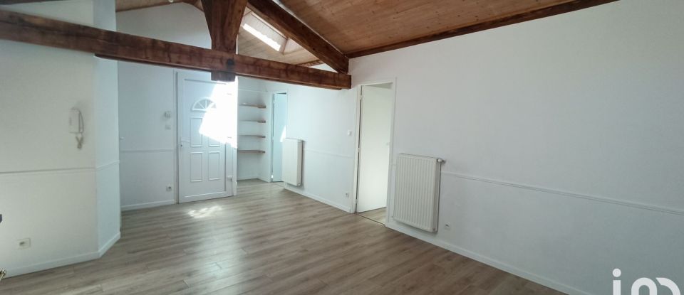 Appartement 3 pièces de 52 m² à Saint-Chamond (42400)