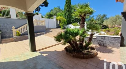 Traditional house 5 rooms of 190 m² in Saint-Cyr-sur-Mer (83270)