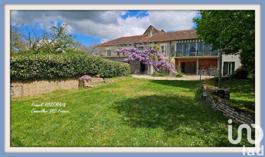 Country house 5 rooms of 165 m² in Saint-Ythaire (71460)