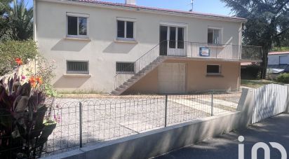 Maison de ville 5 pièces de 95 m² à Aubigny-Les Clouzeaux (85430)