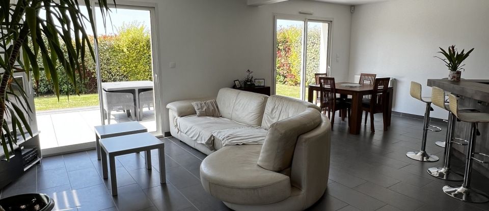 Maison 7 pièces de 115 m² à Bretteville-l'Orgueilleuse (14740)