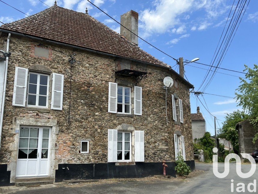 Maison de village 6 pièces de 200 m² à Breuil-Barret (85120)