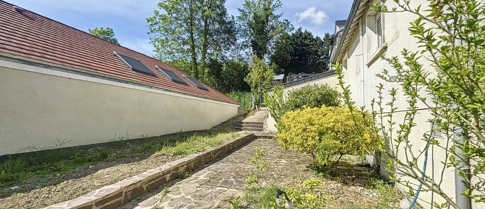 Maison 5 pièces de 156 m² à Vaux-sur-Seine (78740)