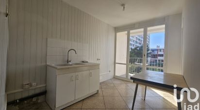 Appartement 4 pièces de 72 m² à Marseille (13003)