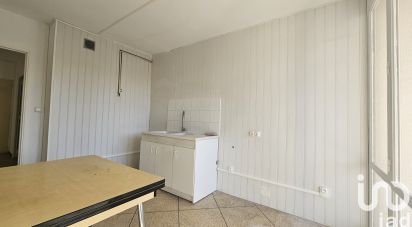 Apartment 4 rooms of 72 m² in Marseille (13003)