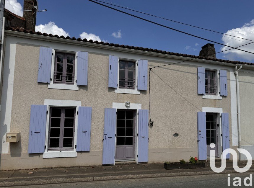 Maison de village 4 pièces de 107 m² à Foussais-Payré (85240)