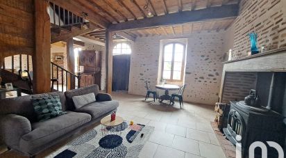 Farm 7 rooms of 269 m² in Aurensan (65390)