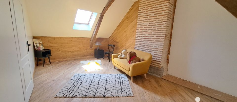 Ferme 7 pièces de 269 m² à Aurensan (65390)