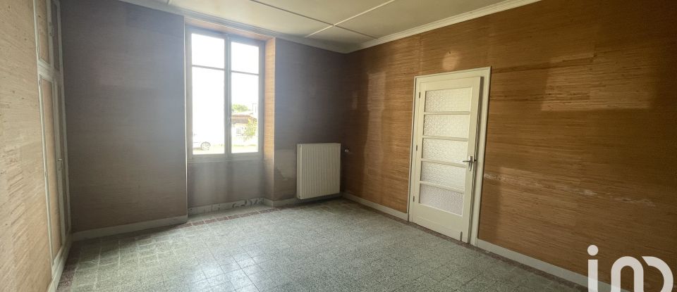 House 7 rooms of 169 m² in Néré (17510)