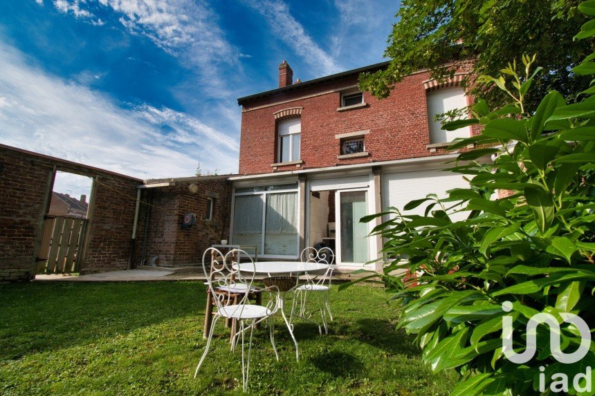 Building in Montdidier (80500) of 167 m²