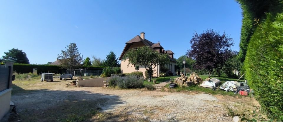 Maison traditionnelle 6 pièces de 139 m² à Conches-en-Ouche (27190)