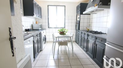 Maison 5 pièces de 98 m² à La Roquebrussanne (83136)