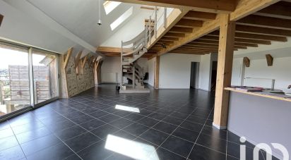 Lodge 18 rooms of 613 m² in La Tour-d'Auvergne (63680)