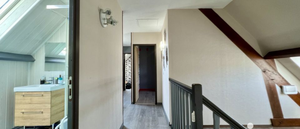 House 7 rooms of 132 m² in Saint-Arnoult-en-Yvelines (78730)