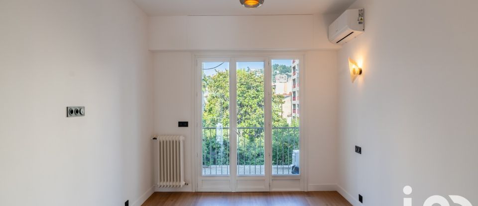 Appartement 3 pièces de 61 m² à Nice (06100)