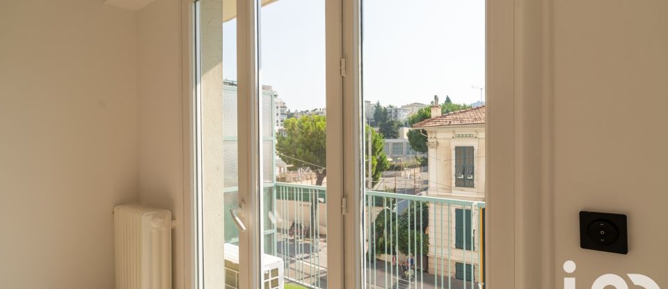 Appartement 3 pièces de 61 m² à Nice (06100)