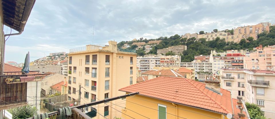 Appartement 5 pièces de 85 m² à Nice (06100)